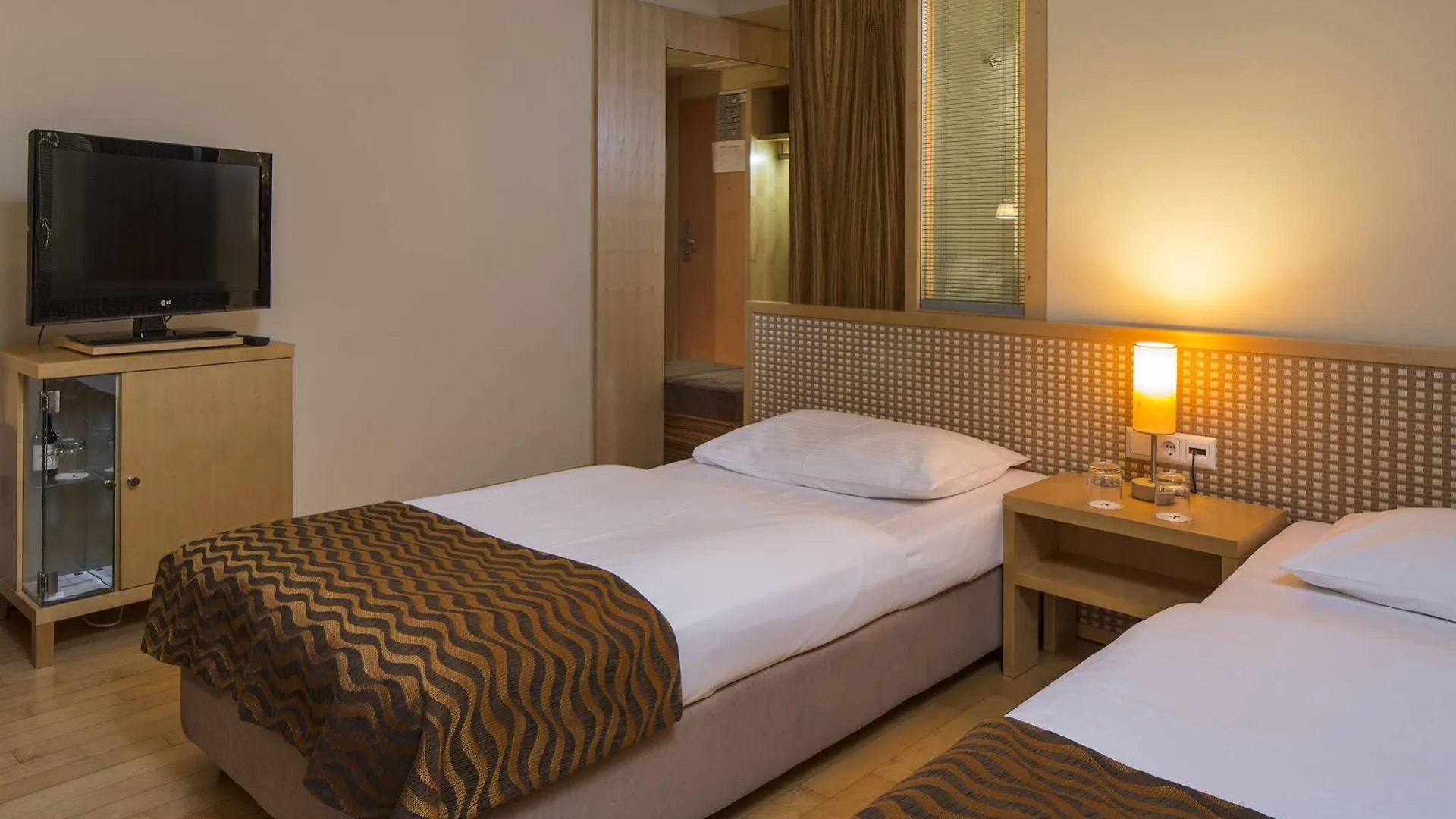Max Brown Hotel 7Th District, Part Of Sircle Collection Vienna 4*,  Austria