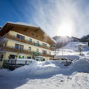 https://hotel-barenbachhof.saalbachhinterglemmhotels.com