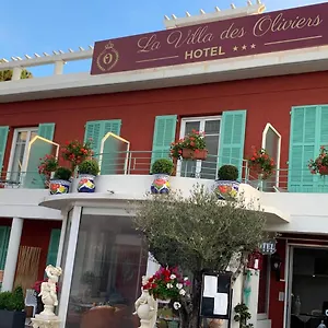 Hotel La Des Oliviers De Charme ***